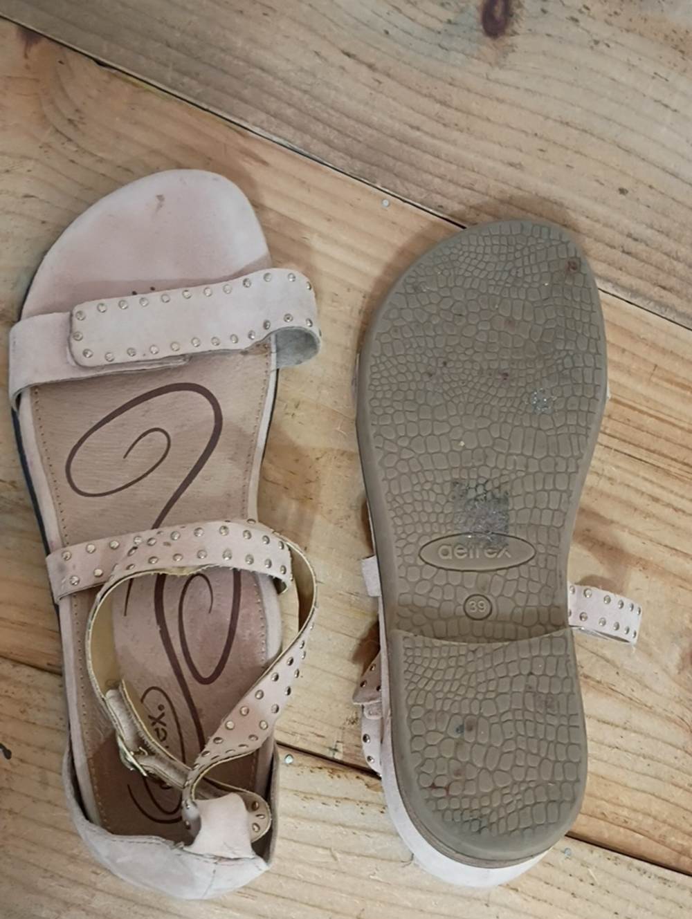 Aetrex Brenda Beaded Pink Suede Adjustable Cross Cross Sandals Size 39 - Picture 7 of 10